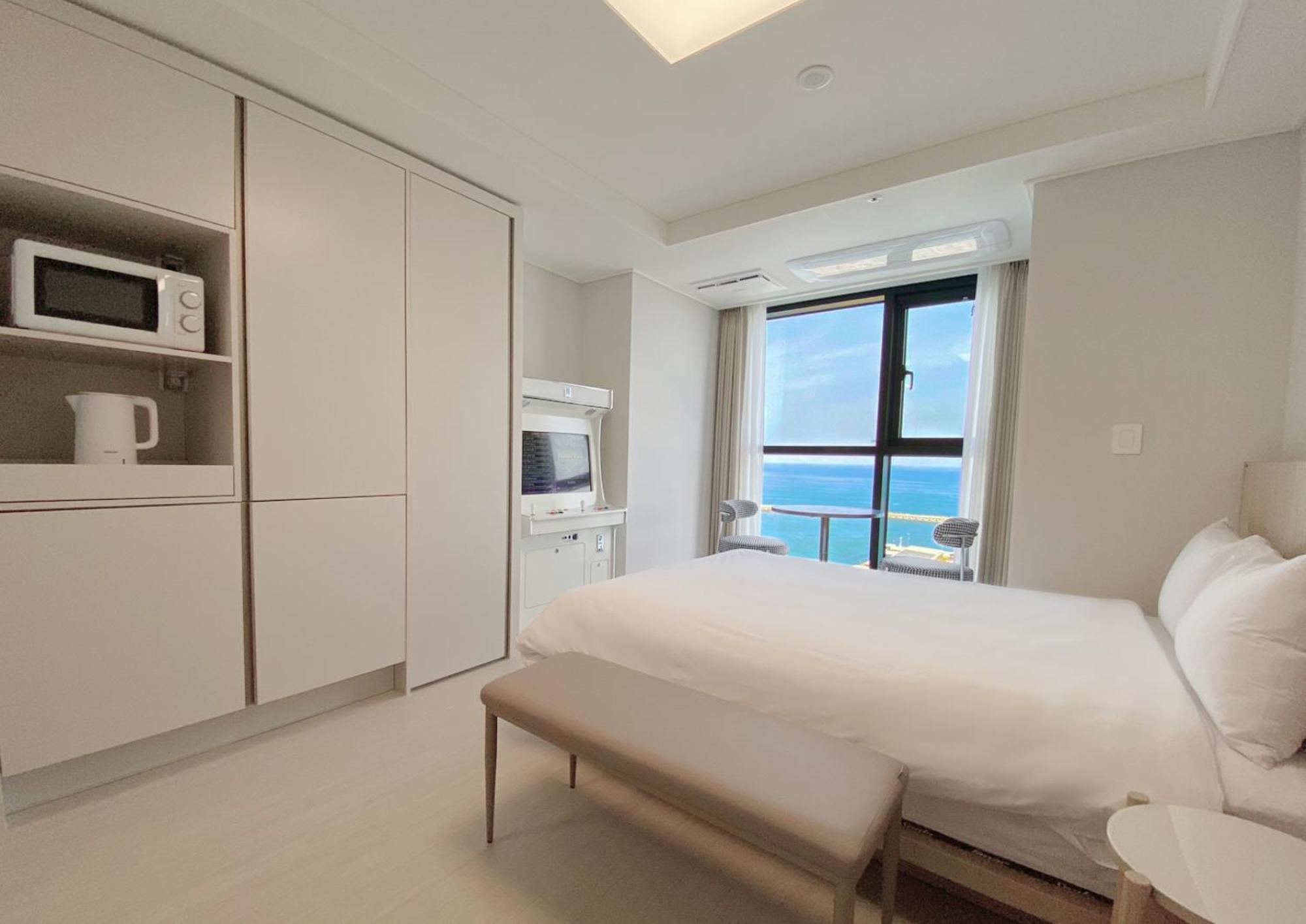 Uh Flat The Sokcho Aparthotel ภายนอก รูปภาพ