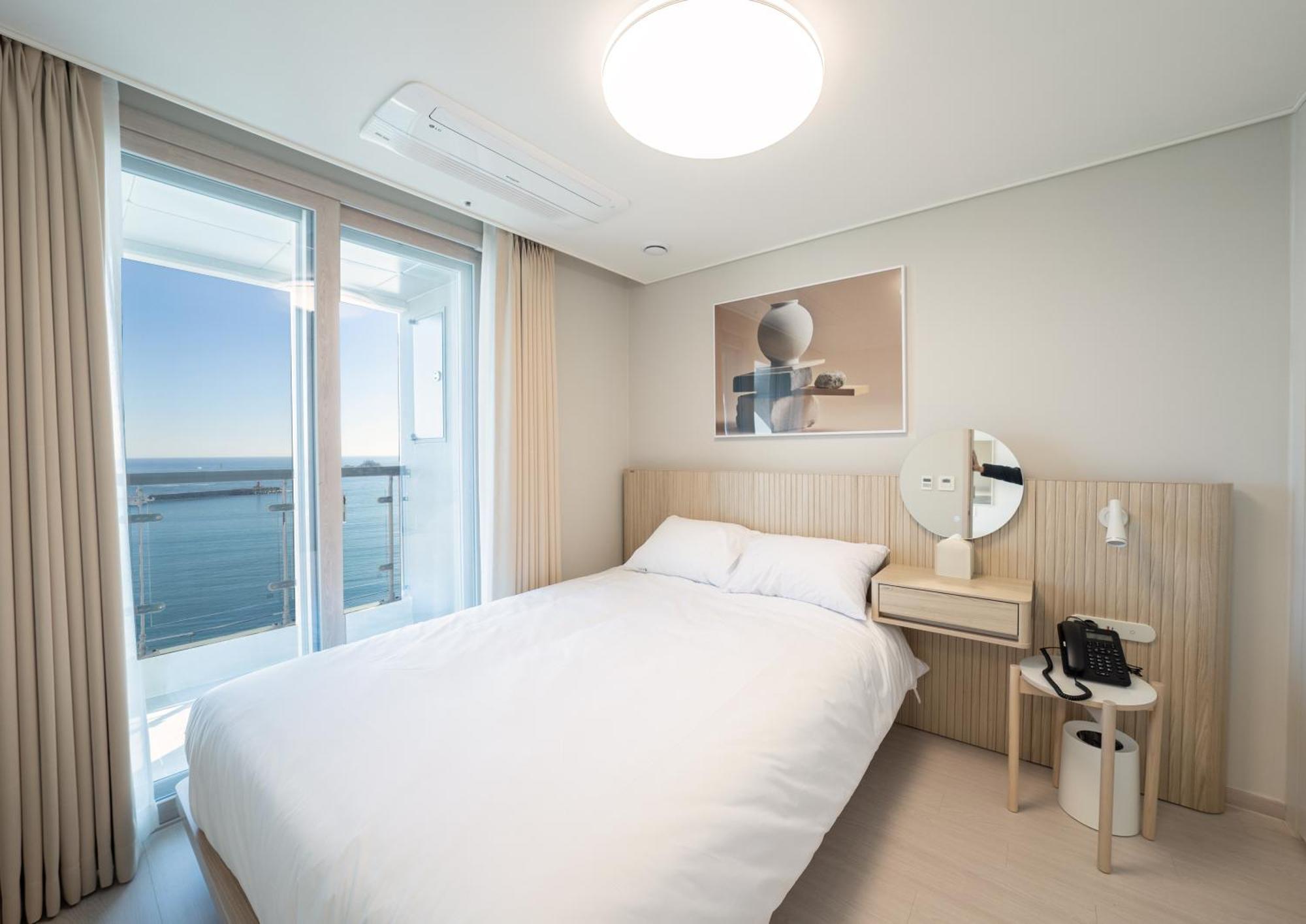 Uh Flat The Sokcho Aparthotel ภายนอก รูปภาพ